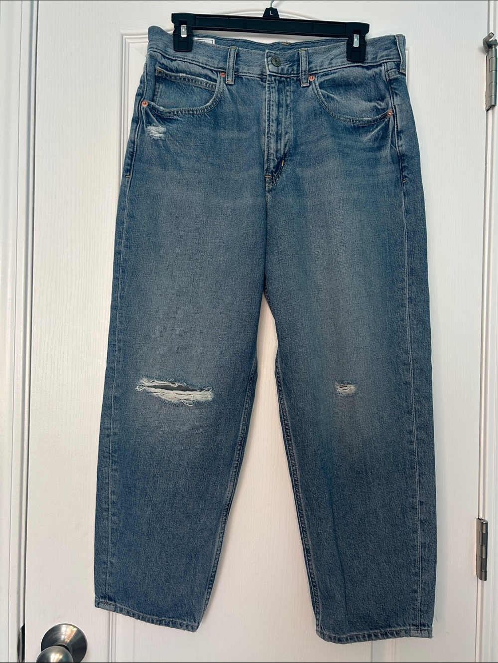 GAP Jeans Cropped Distressed High Rise Barrel Jeans Women’s Size 8 Blue Denim